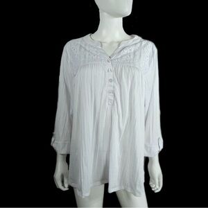 BYdesign White Lace Yoke 3/4 Sleeve Top
